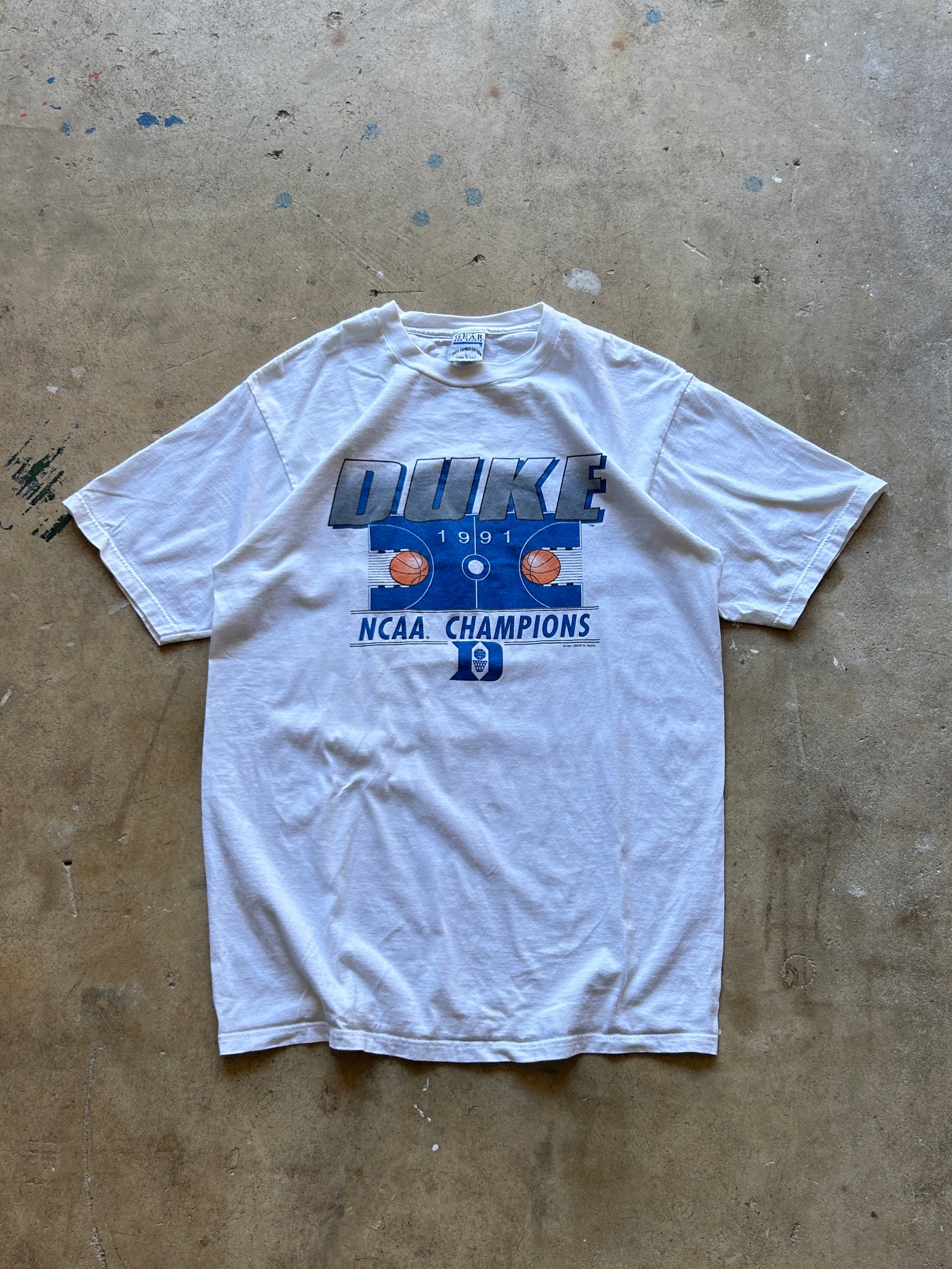 Vintage Duke University Basketball Tee - L