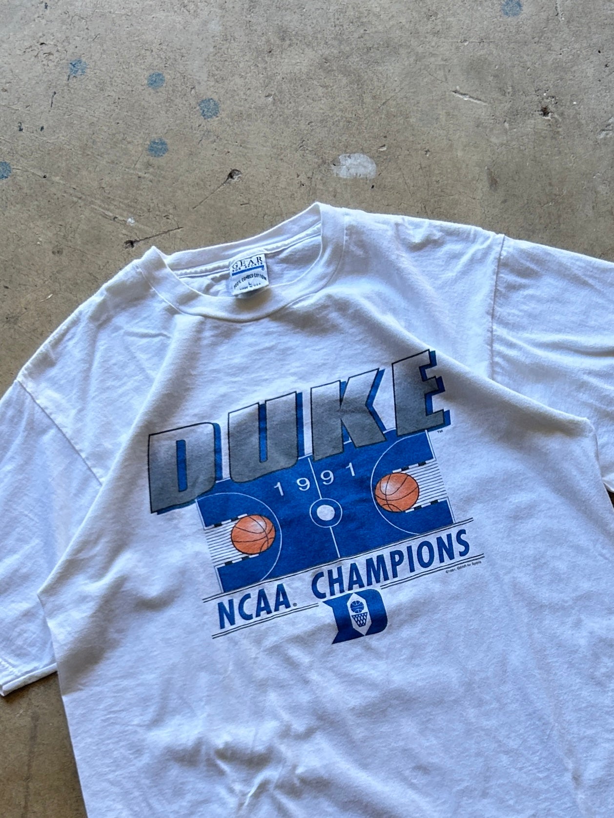 Vintage Duke University Basketball Tee - L