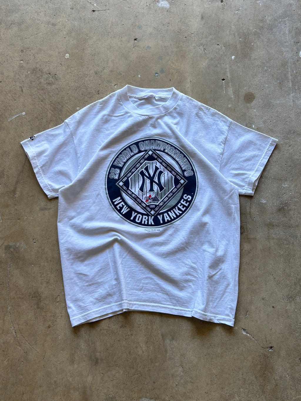 Vintage New York Yankees Tee - M