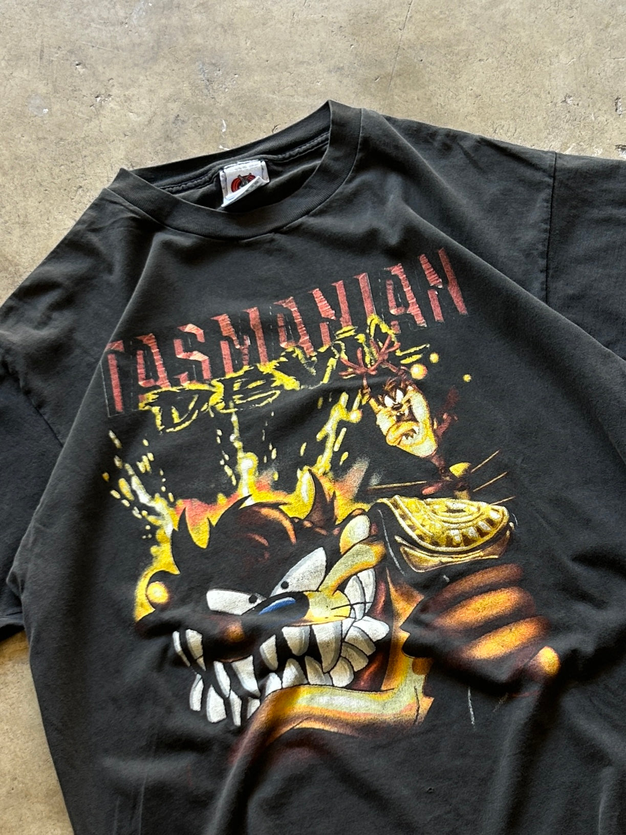 Vintage Tasmanian Devil Graphic Tee - XL